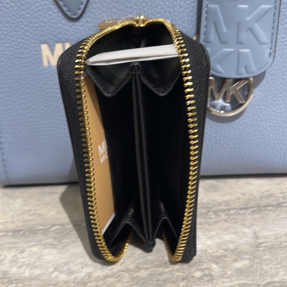 Michael Kors Jet Set Travel Medium Zip Around Card Case 
Color: Black
NWT - Picture 12 of 16